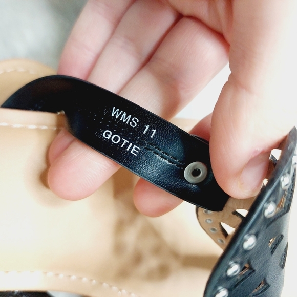 New Dolce Vita Gotie Brown/Black Laser Cut Thong Sandals S53 - Picture 7 of 8